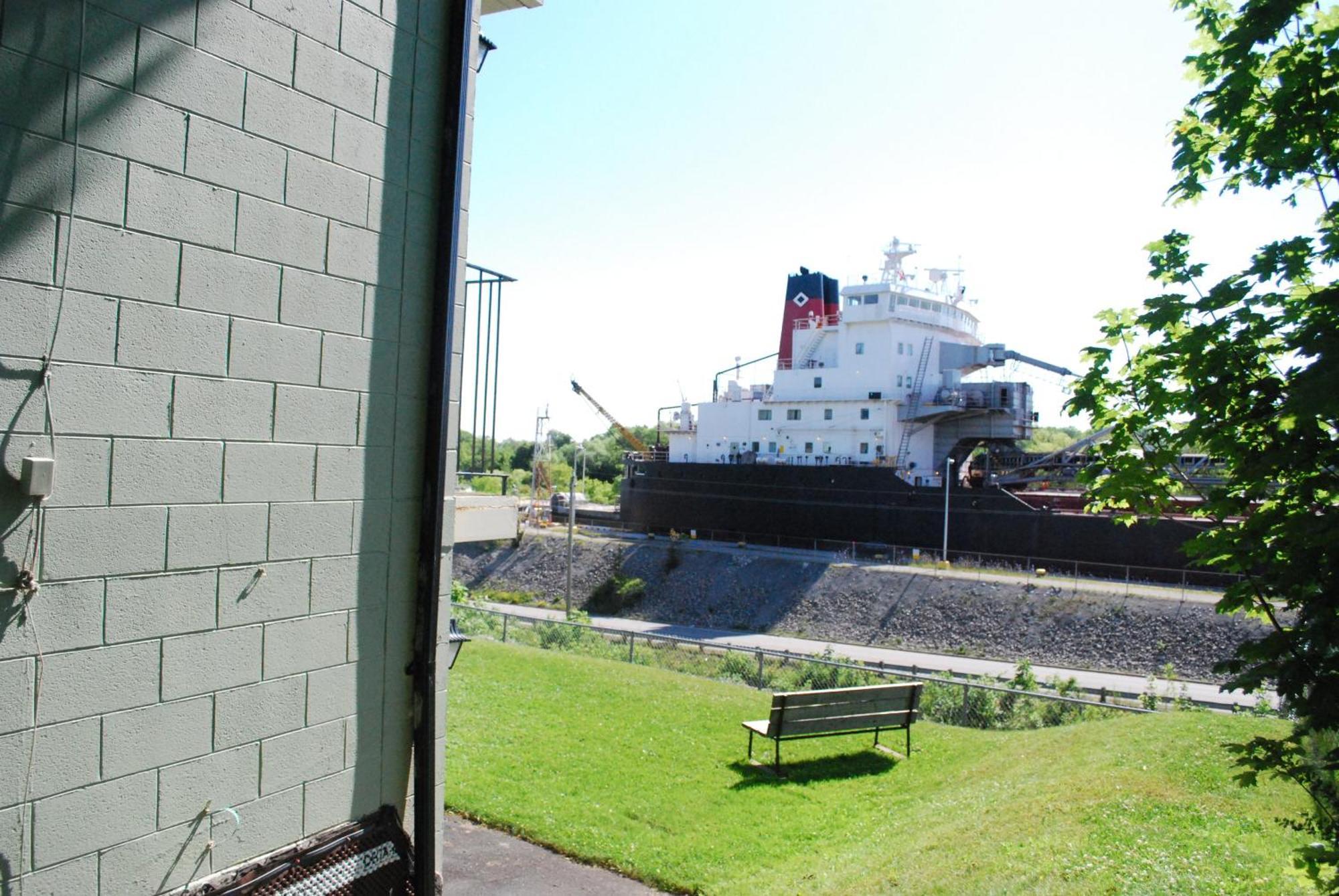 The Inn At Lock Seven Thorold Εξωτερικό φωτογραφία
